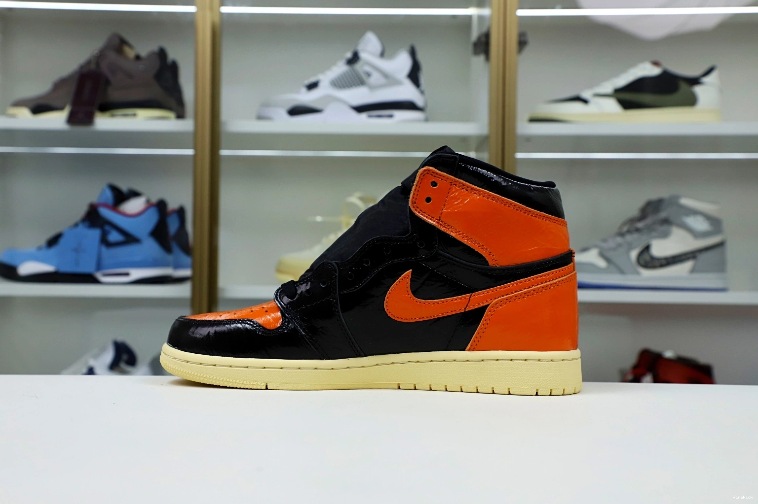 1 OG RETRO AIR 'SHATTERED 3.0' HIGH JORDAN BACKBOARD 0310
